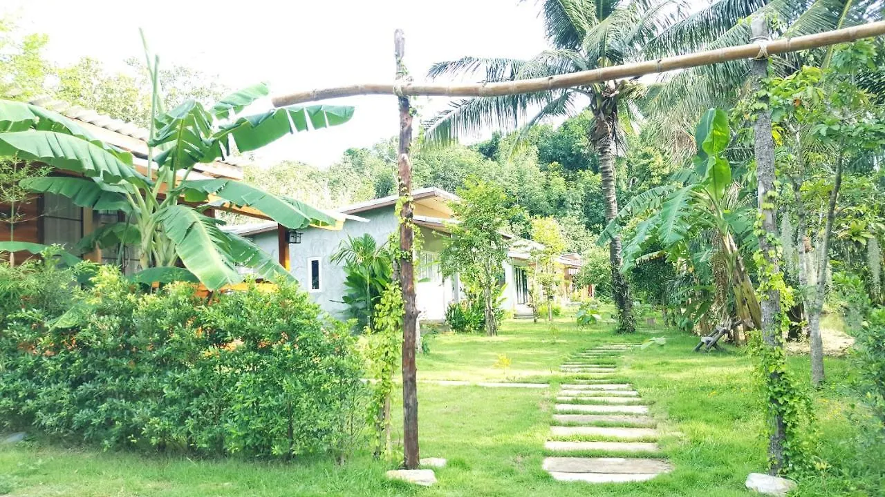 Home No.9 Ko Lanta 0*,  タイ王国